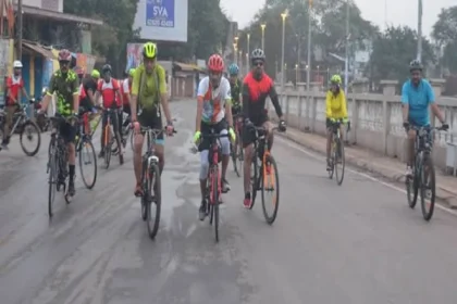 Cycle Ride : 75 घंटे की चुनौती में 1000 किमी साइकिल राइड, छत्तीसगढ़ के 8 राइडर्स ने हासिल की सफलता