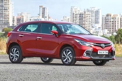 Toyota Glanza Facelift : आ रही है टोयोटा की सबसे सस्ती कार, CNG में 30 KM तक माइलेज की उम्मीद