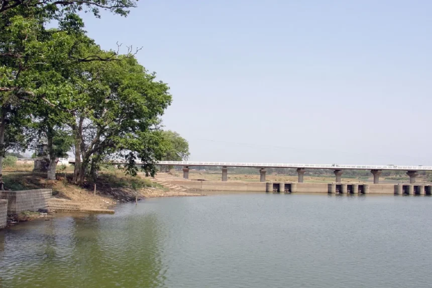 Rajnandgaon Shivnath River Case : घूमने ले गया पति, सुबह नदी में मिली पत्नी की लाश; हत्या के आरोप में हिरासत