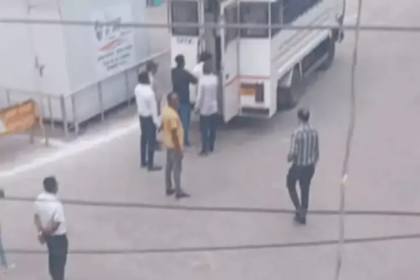 Railway Constable Accused of Smuggling